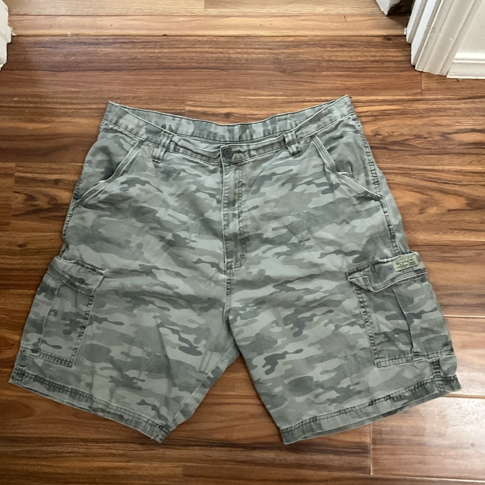 Wrangler Cargo Camo Men 100%Cotton Shorts Sz 38